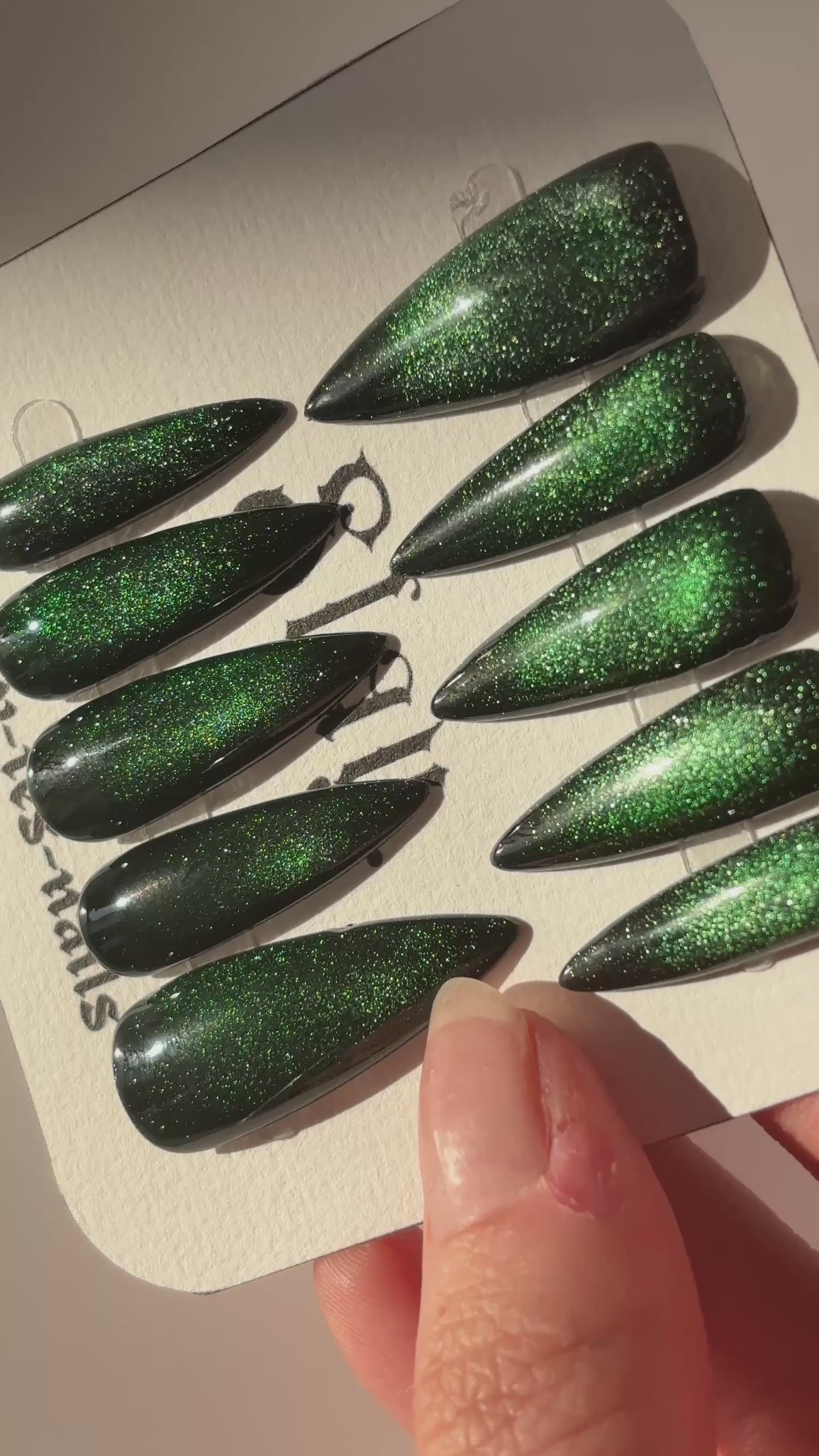 Cat eyes vert - Set de 10 Press-on Nails
